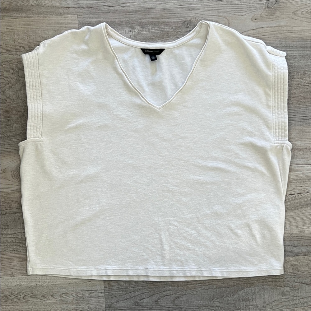 Banana Republic Cream Short Sleeve Top